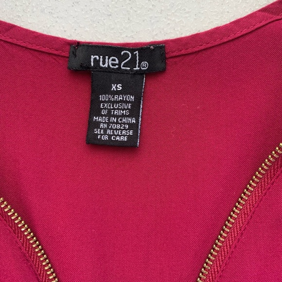 Romper - Picture 3 of 3